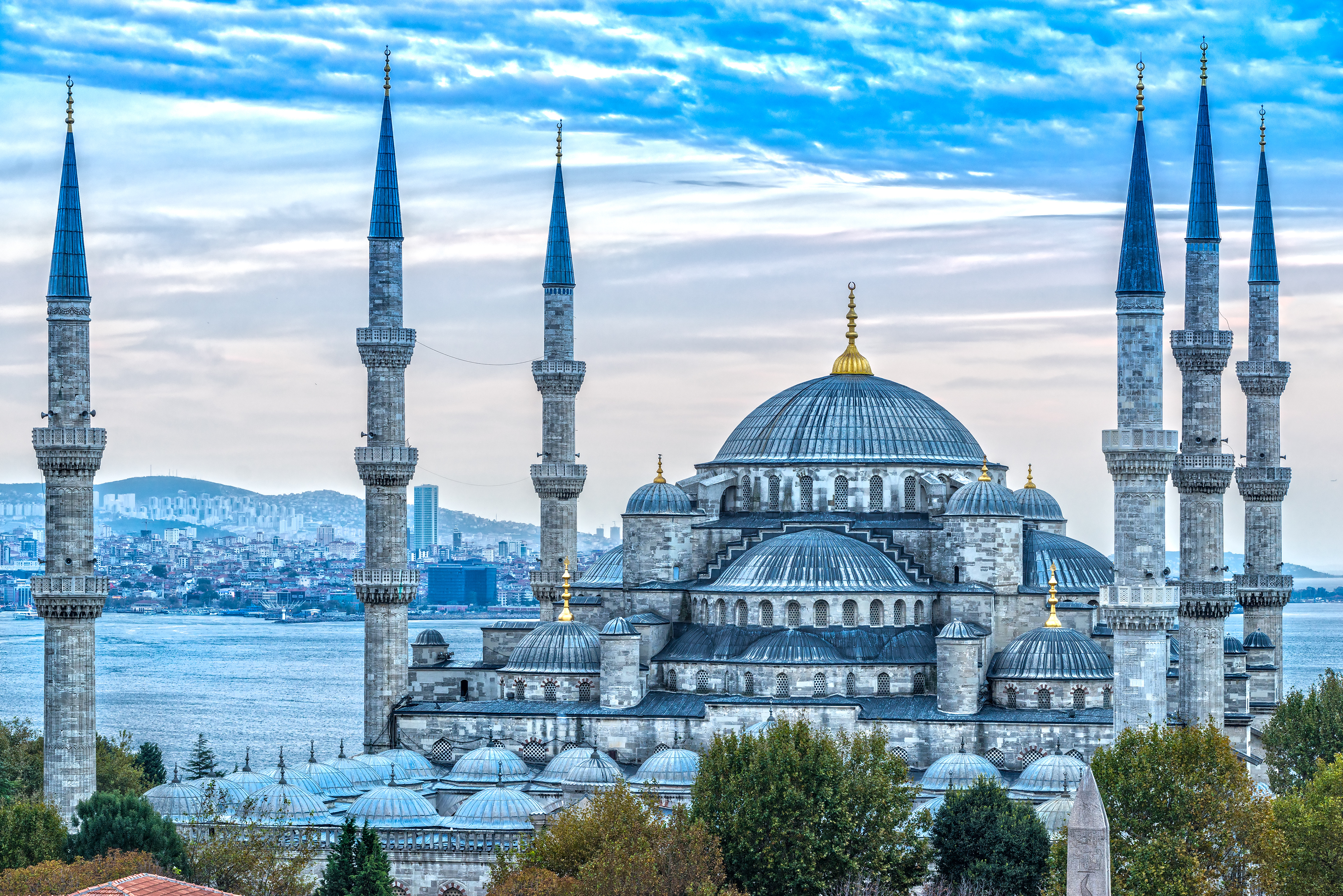 Blue Mosque: The Jewel of Istanbul - IslamiCity