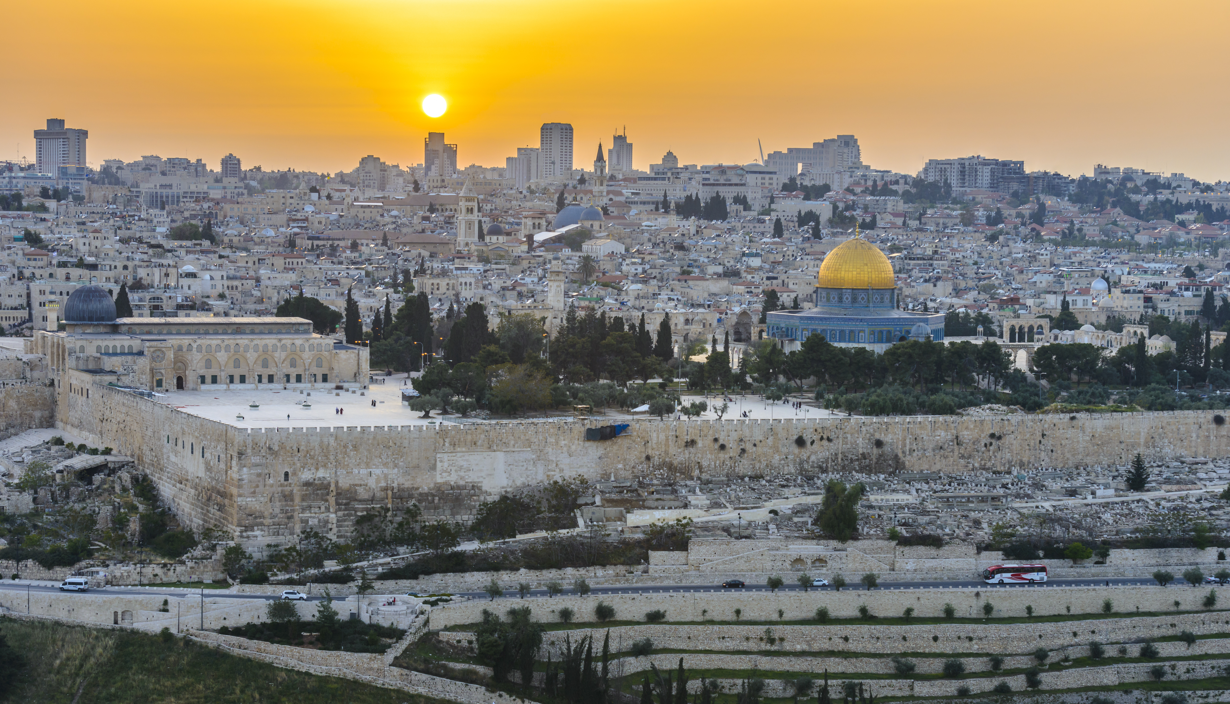 Masjid Al-Aqsa in Islamic History.