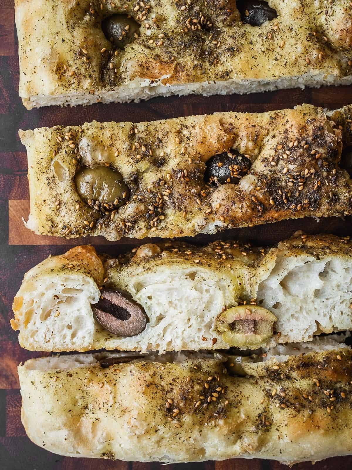 NO-KNEAD OLIVE ZA'ATAR FOCACCIA BREAD