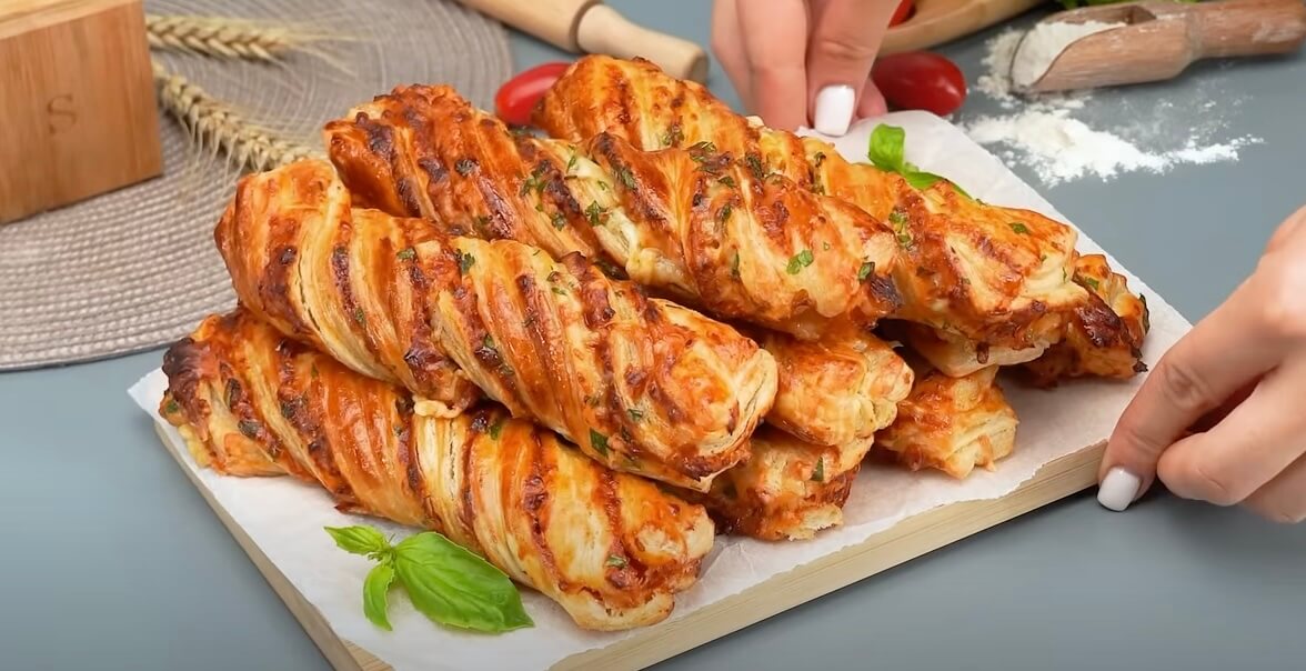 Cheese & Parsley Baked Snacks