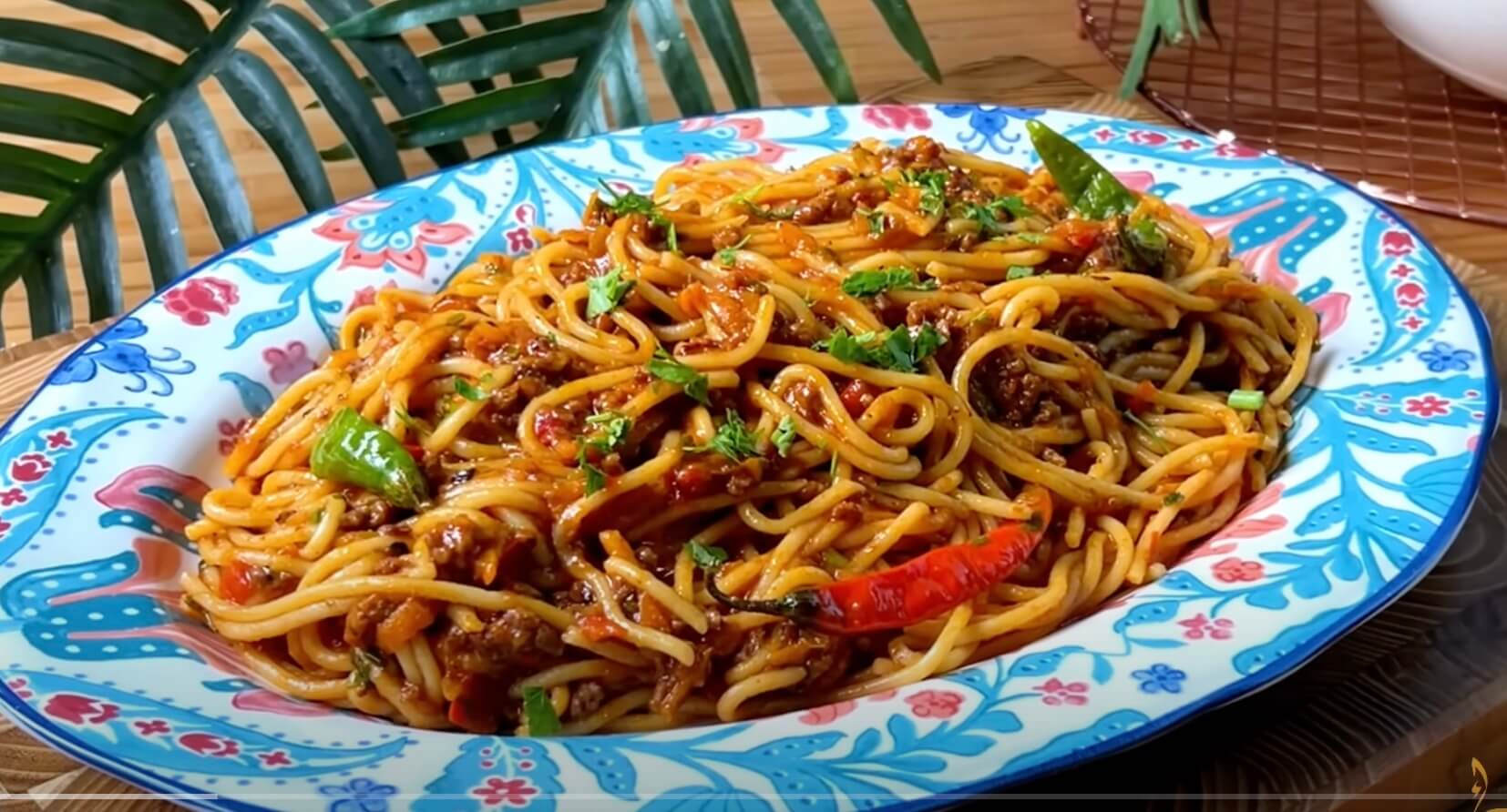 Savory Sensation: Spicy Spaghetti with Bold Minced Meat