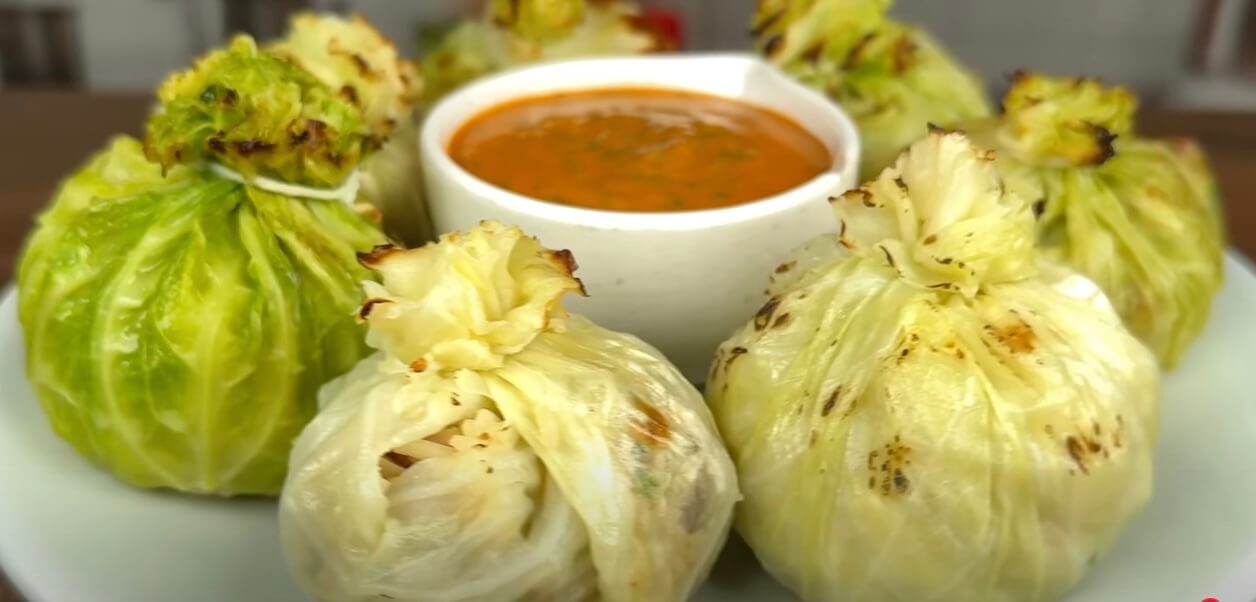 Cabbage Bliss: Surprise Your Taste Buds with These Quick and Tasty Momos!