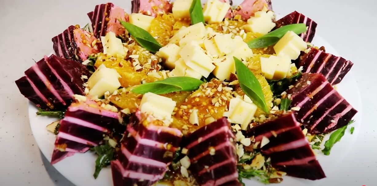 Cheese & Beet Bliss: A Colorful Salad with a Kick!