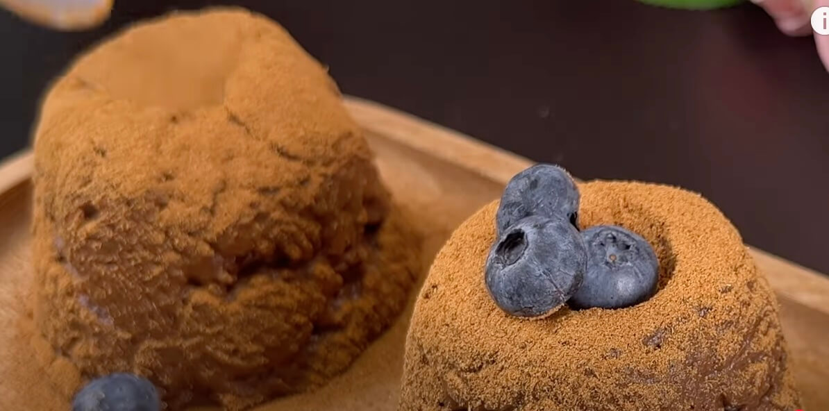 Choco-Banana Bliss: 5-Minute Healthy Chia Pudding!