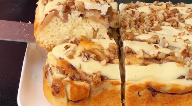 Cinnamon-Kissed Layers: A German Apple Cheesecake Cake Adventure!