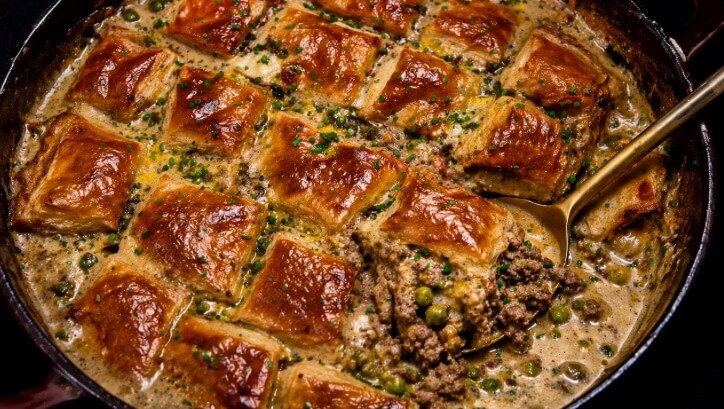 Puff Pastry Paradise: A Creamy Beef Pot Pie Experience!
