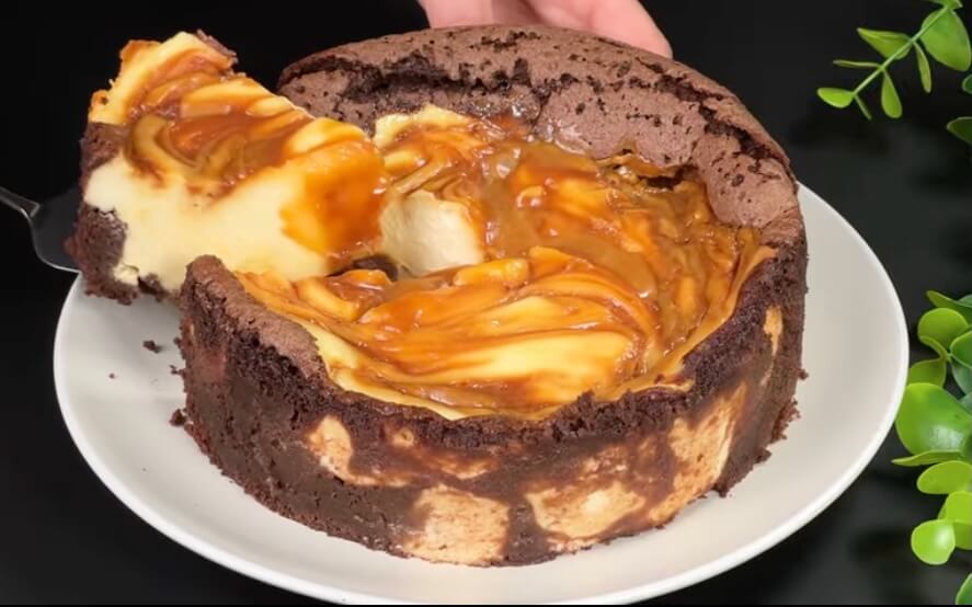 Caramel-Kissed Brownie Cheesecake: A Sweet Symphony of Flavors