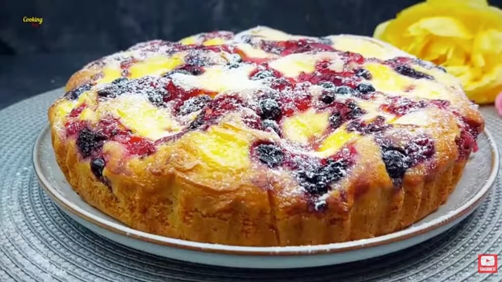Speedy French Cheesecake Delight: Blueberries & Grandma's Secrets!