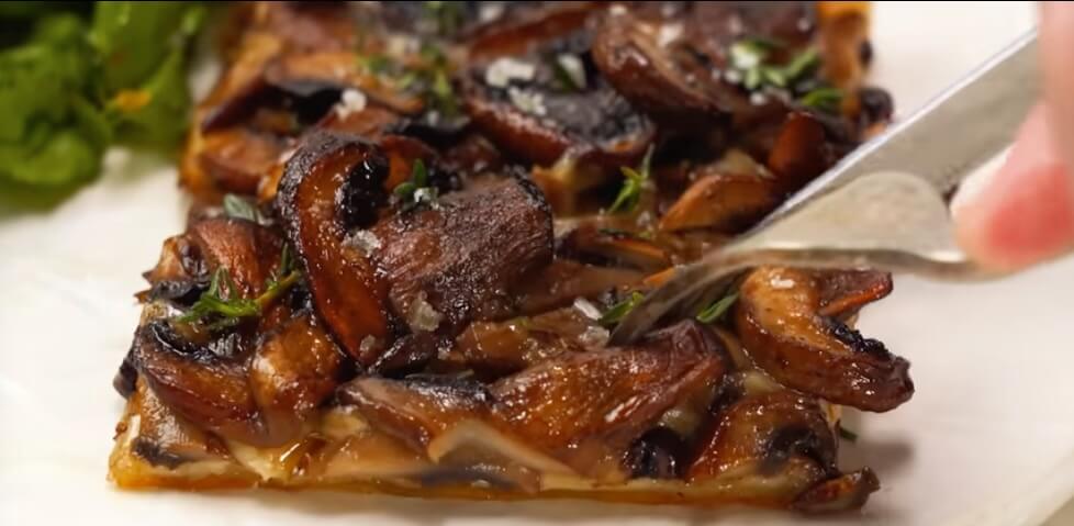 Mediterranean Magic: A French Twist on Mushroom Tart