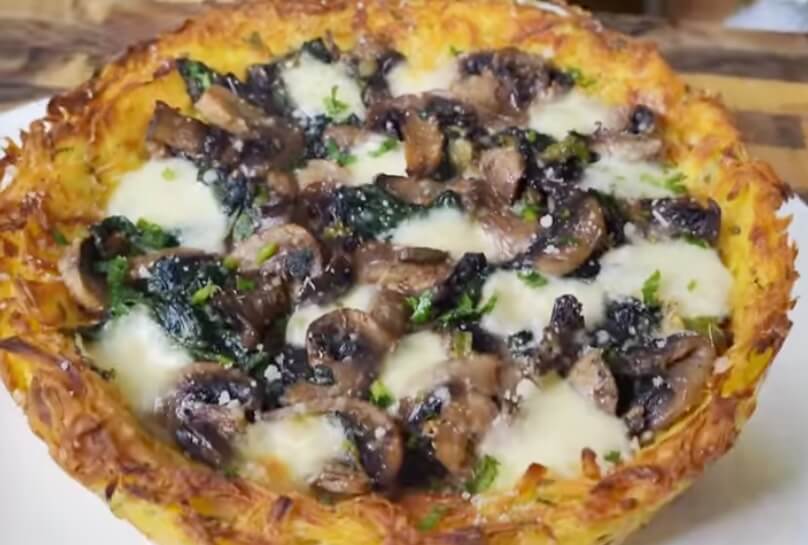 Cheesy Spinach & Mushroom Potato Pie: A Crunch Above the Rest!