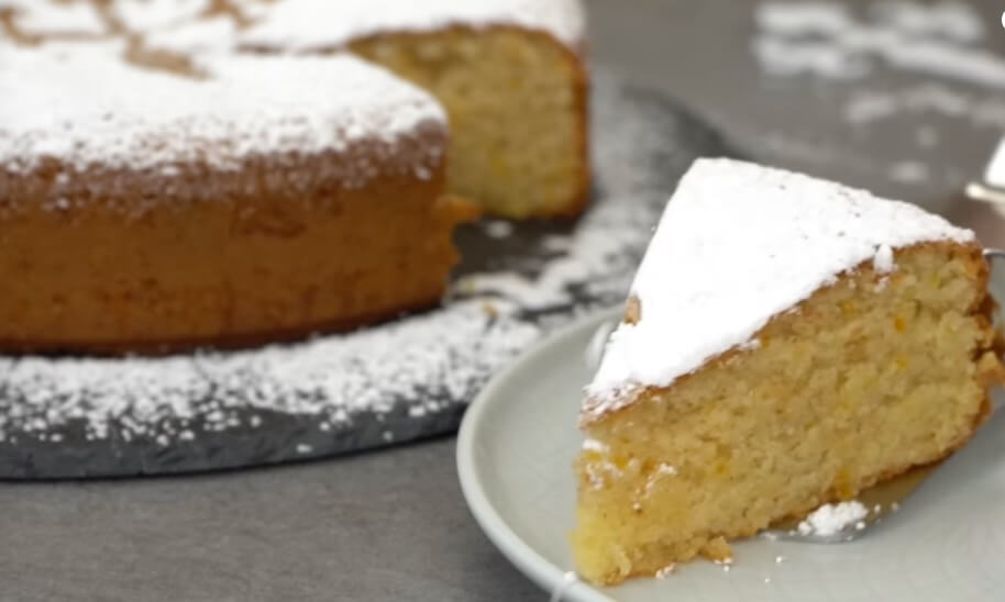 Citrus & Spice: A Slice of Spanish Almond Heaven