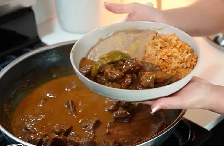 Comfort in a Bowl: Timeless Carne Guisada Delight