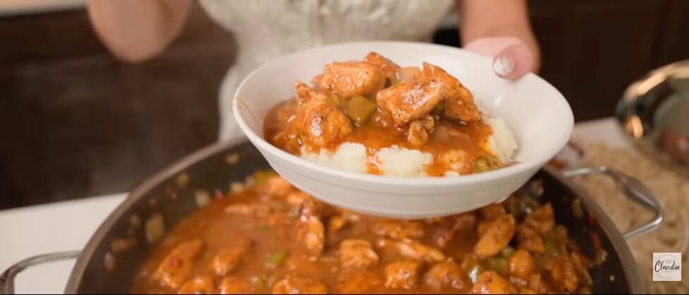 Quick & Easy Pollo Guisado: Comfort Food That Warms the Soul!